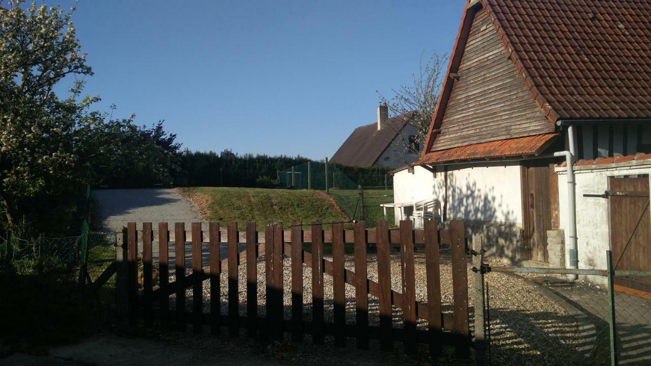 Gite La Cavee Le Bourg-Dun Bagian luar foto